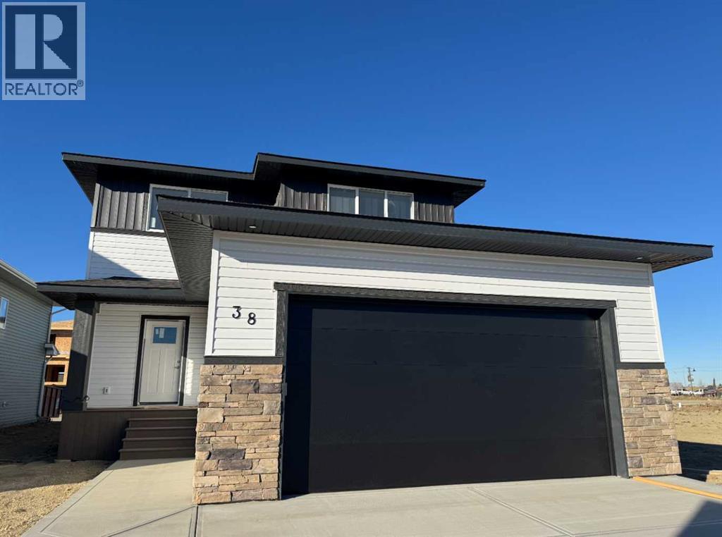 38 Tagish Avenue, Red Deer