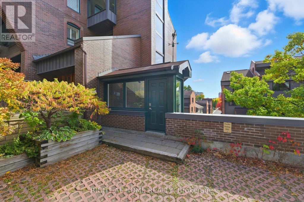 21 - 135 Springfield Road, Ottawa