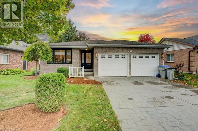 750 Edgar Street W, Listowel