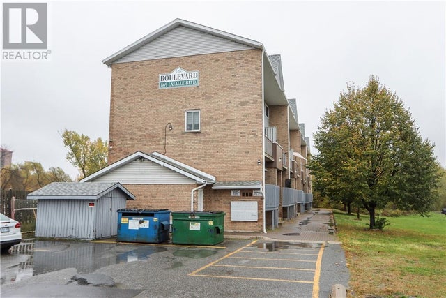 869 Lasalle Unit# 216, Sudbury