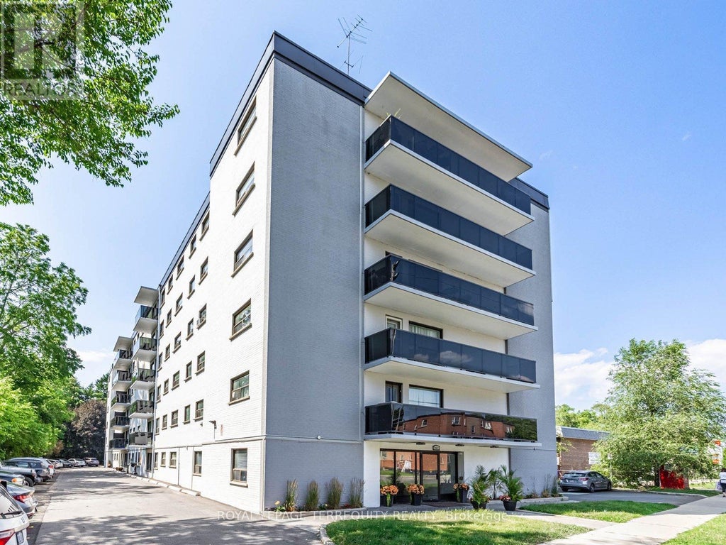 205 - 2411 New Street, Burlington (brant)