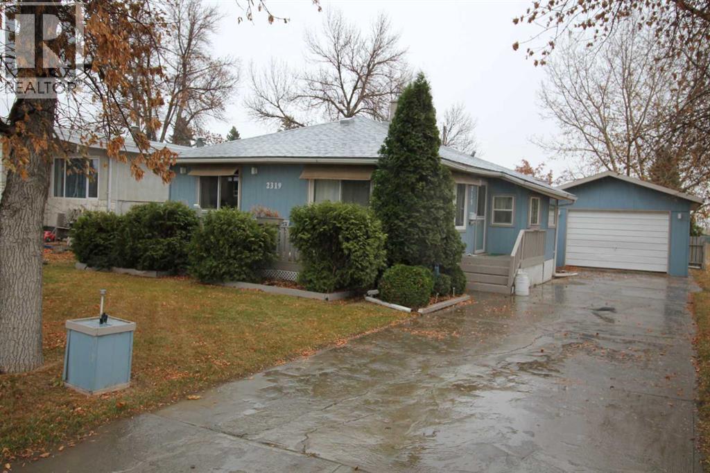 2319 17 Street, Coaldale