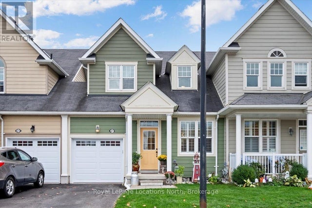 21 - 21 Appalachian Trail, Wasaga Beach