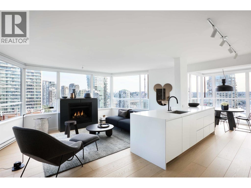 1601 1003 Pacific Street, Vancouver