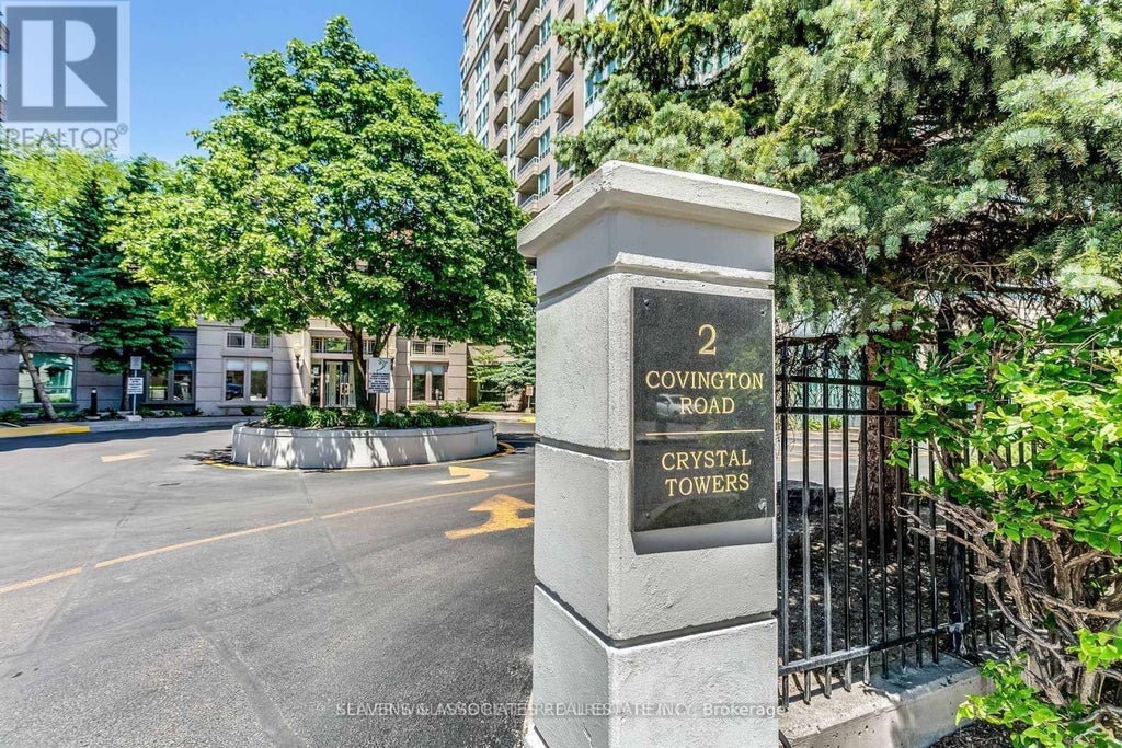 Ph209 - 2 Covington Road, Toronto (englemount-Lawrence)