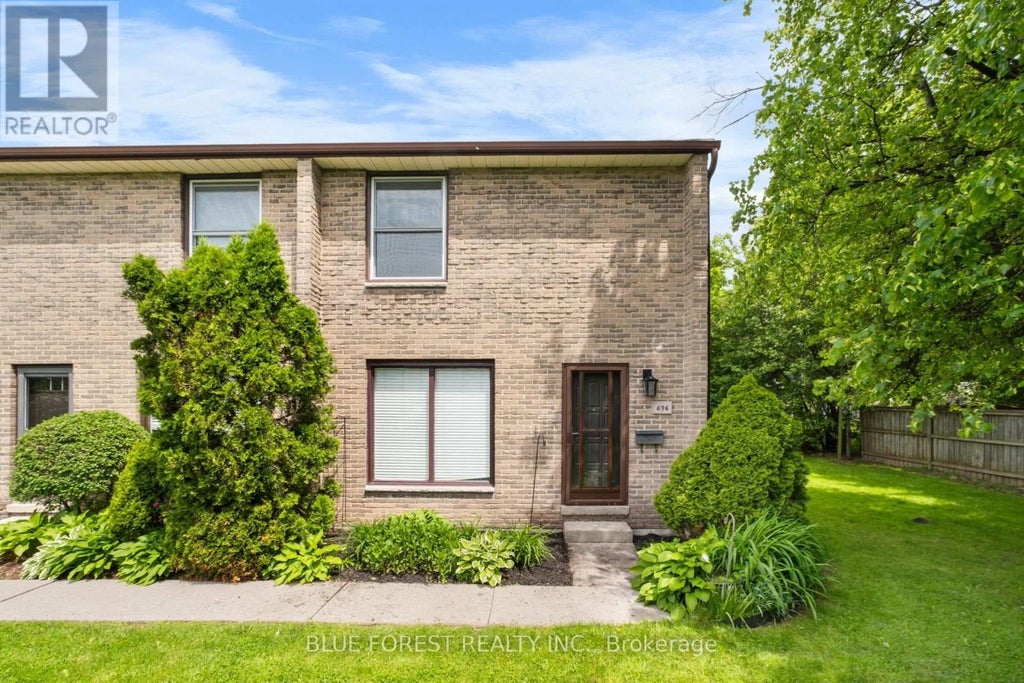 15 - 696 Wonderland Road S, London South (south N)