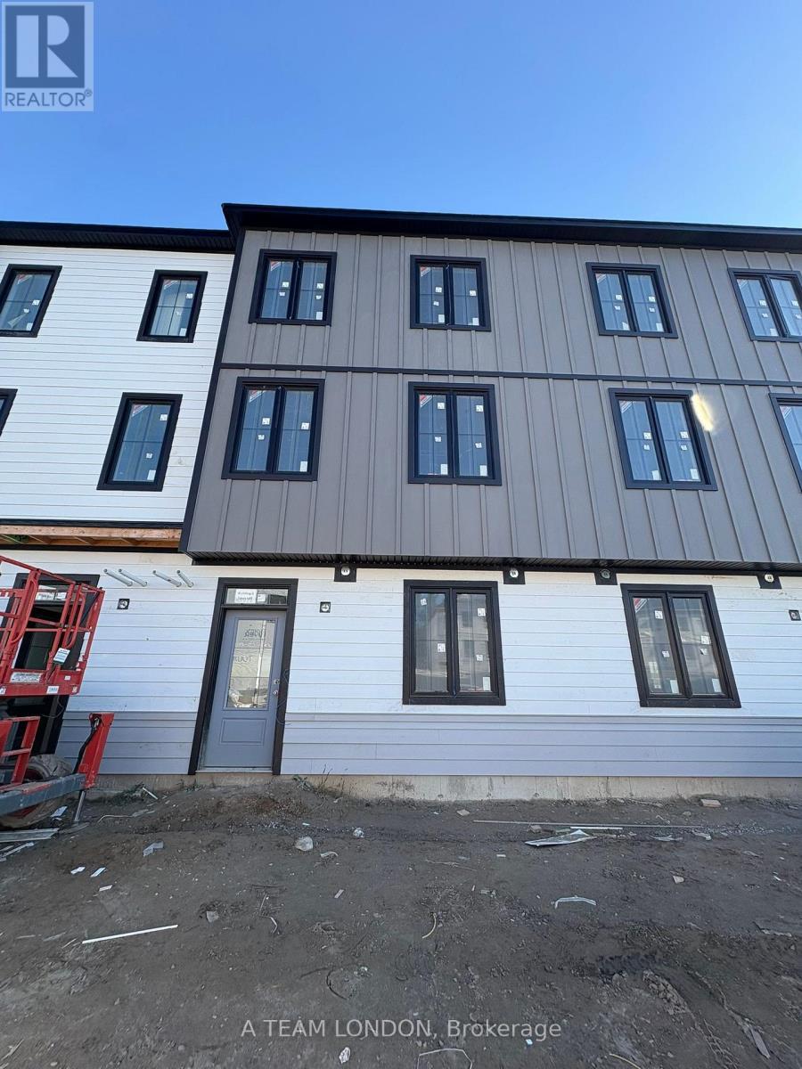 193 - 310 Callaway Road, London North (north R)