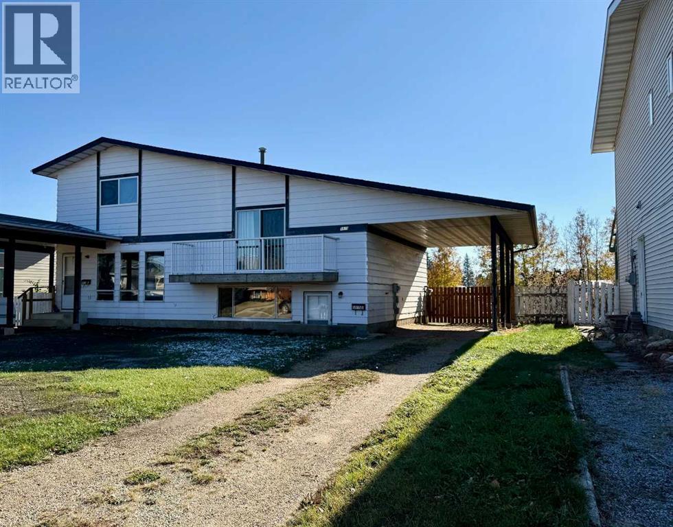 B, 5915 45 Avenue, Lacombe