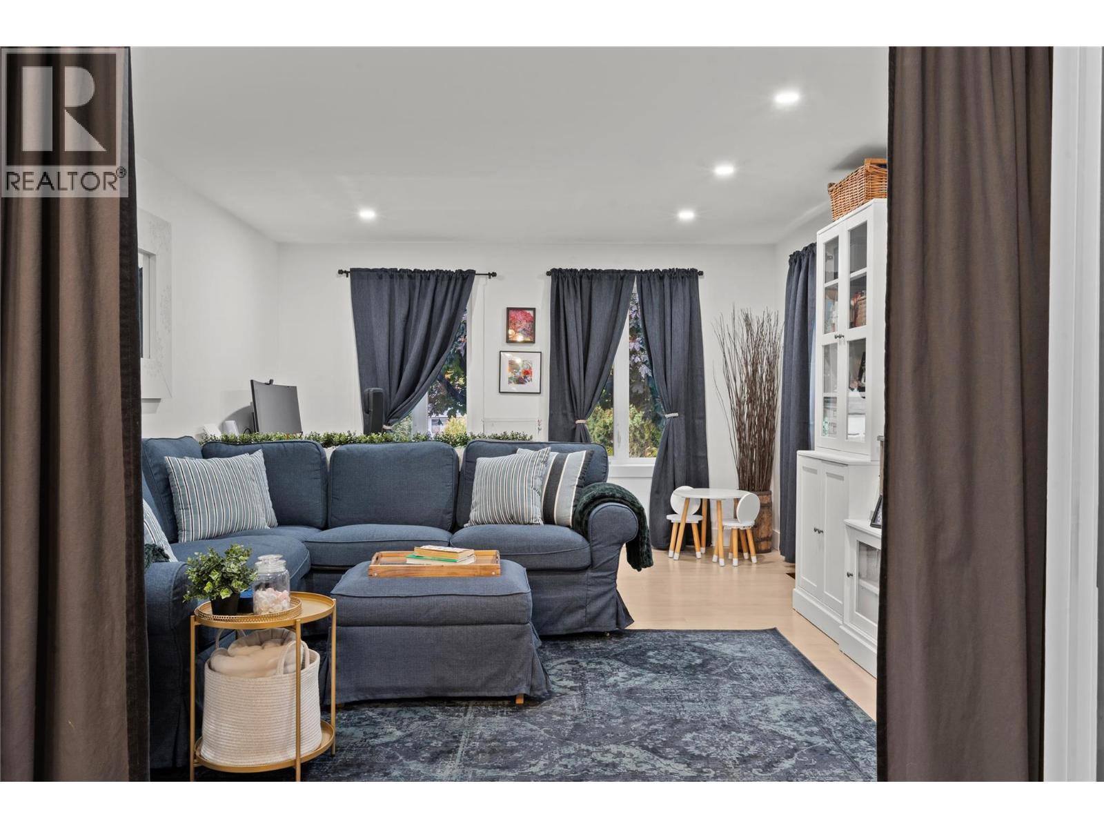 3930 Dryden Road. Peachland, British Columbia