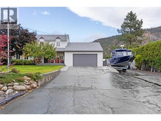 3930 Dryden Road. Peachland, British Columbia
