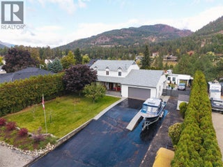 3930 Dryden Road. Peachland, British Columbia