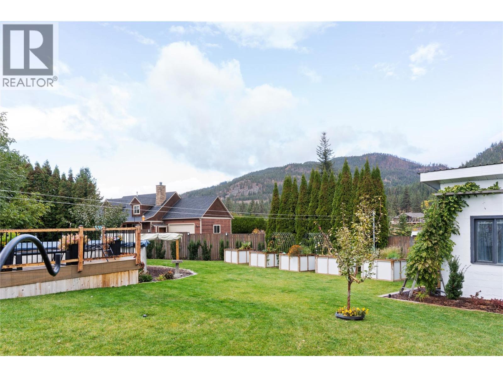 3930 Dryden Road. Peachland, British Columbia