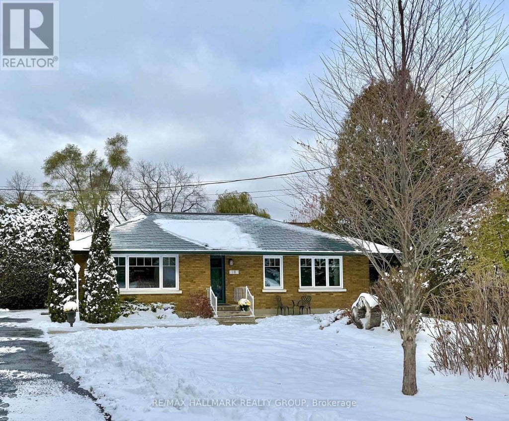 18 Kerry Crescent, Ottawa