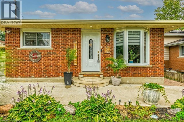 24 Ashton Drive, Simcoe