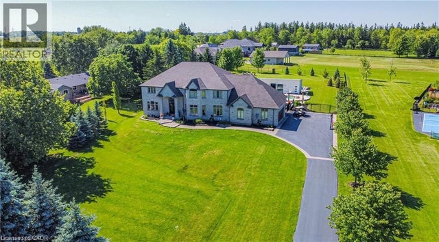 226 Shade Street, New Hamburg