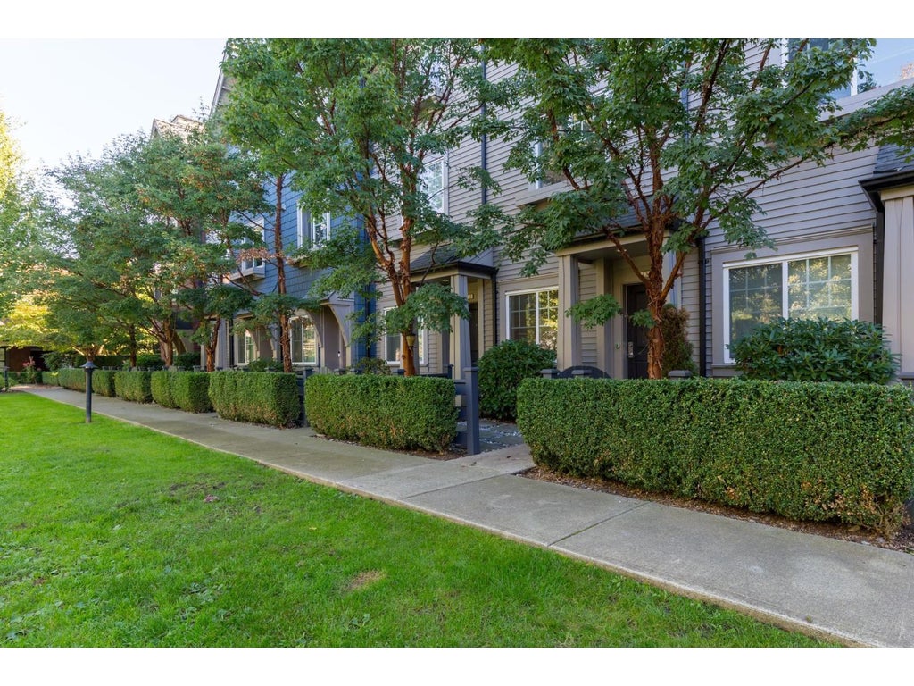 13 6450 187 Street, Surrey