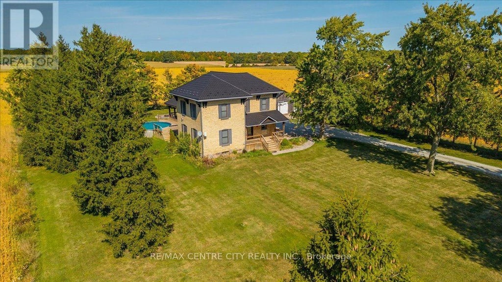 9516 Argyle Street E, North Middlesex (ailsa Craig)