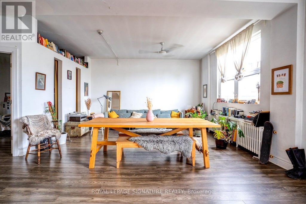 Upper/rear - 926 King Street W, Toronto (niagara)