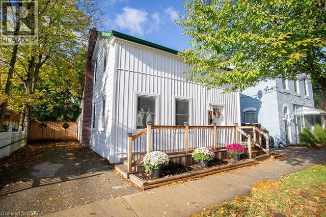 82 Albion Street, Brantford