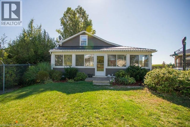 38 Queen Street W, St. Williams