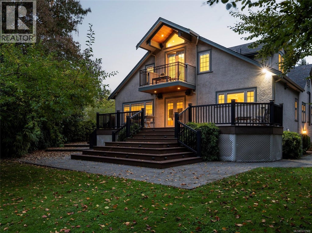 1690 Ash Road, Saanich