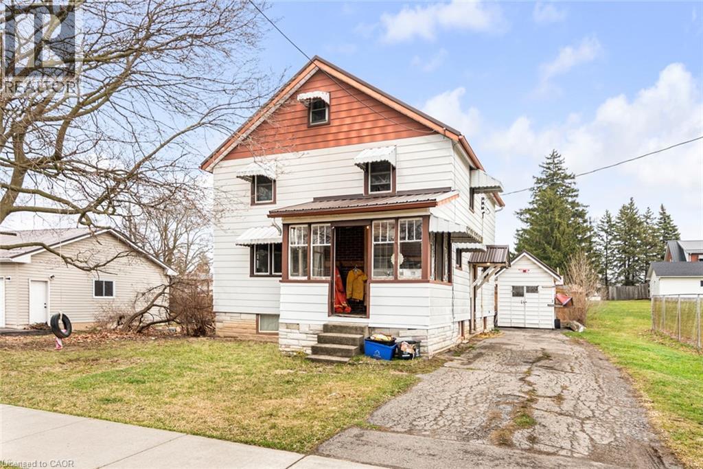 12 Seneca Street S, Cayuga