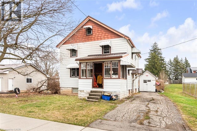 12 Seneca Street S, Cayuga