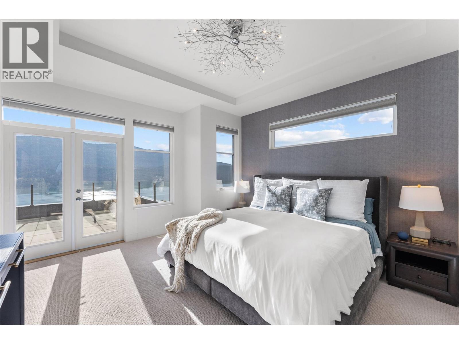 238 Kalamalka Lakeview Drive. Vernon, British Columbia