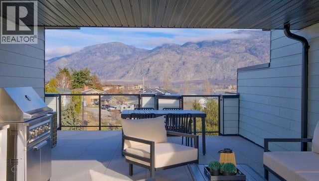 Photo of Listing #10366393