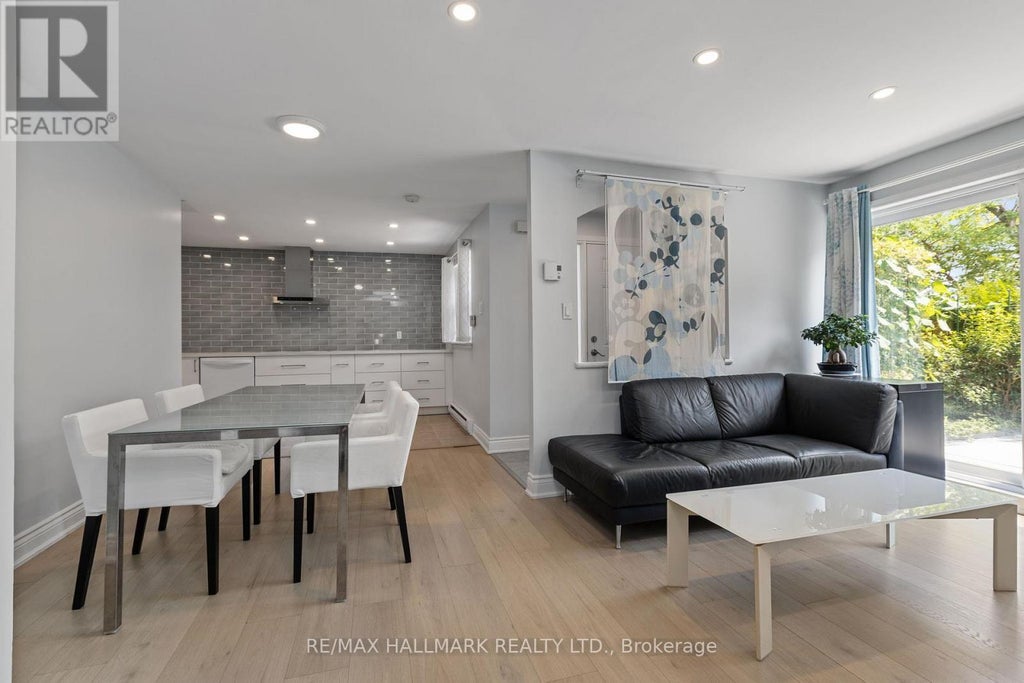 130 - 3040 Constitution Boulevard, Mississauga (applewood)