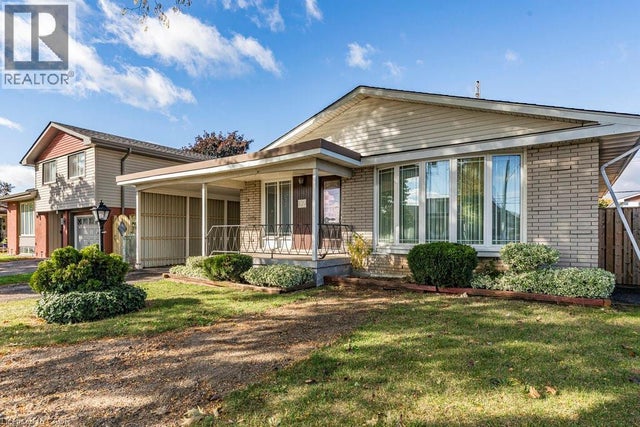 112 Nash Road S, Hamilton