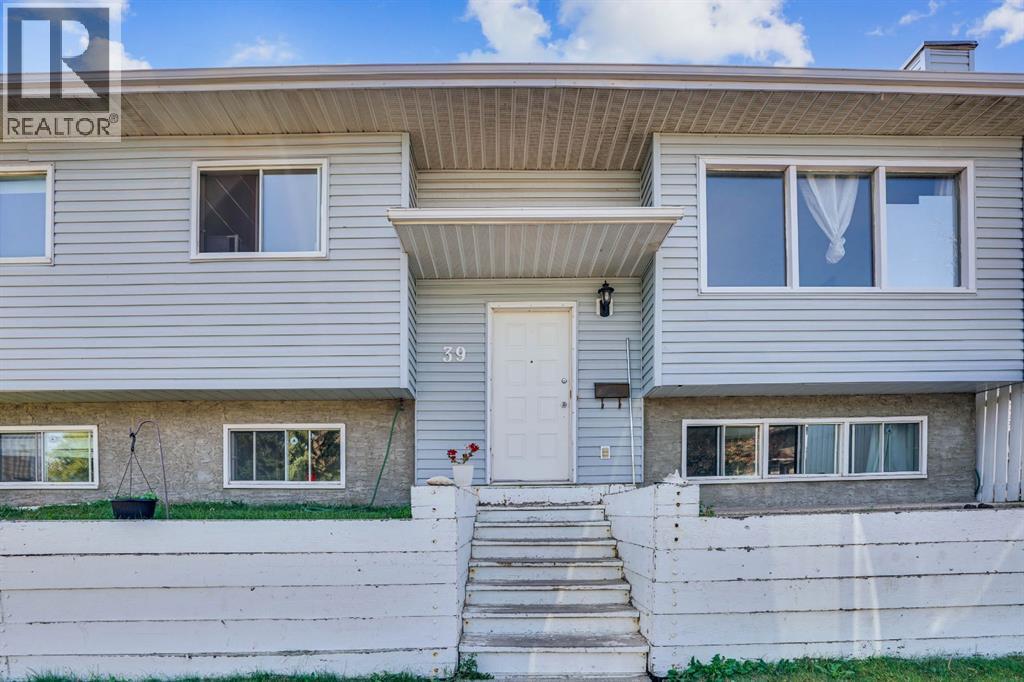 39 Ventura Road Ne, Calgary