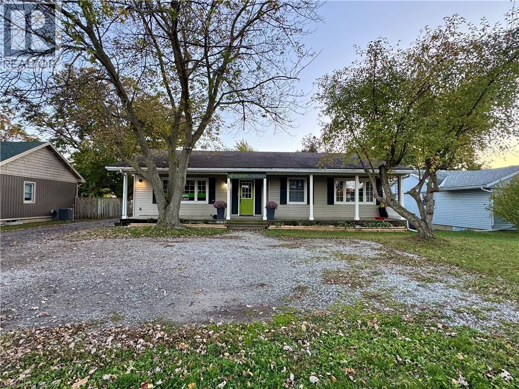 2575 Binbrook Road, Glanbrook