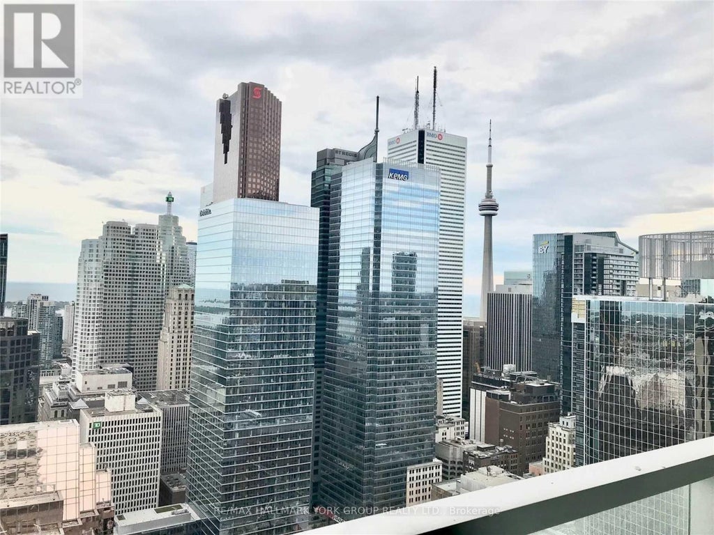 4207 - 197 Yonge Street, Toronto (church-Yonge Corridor)