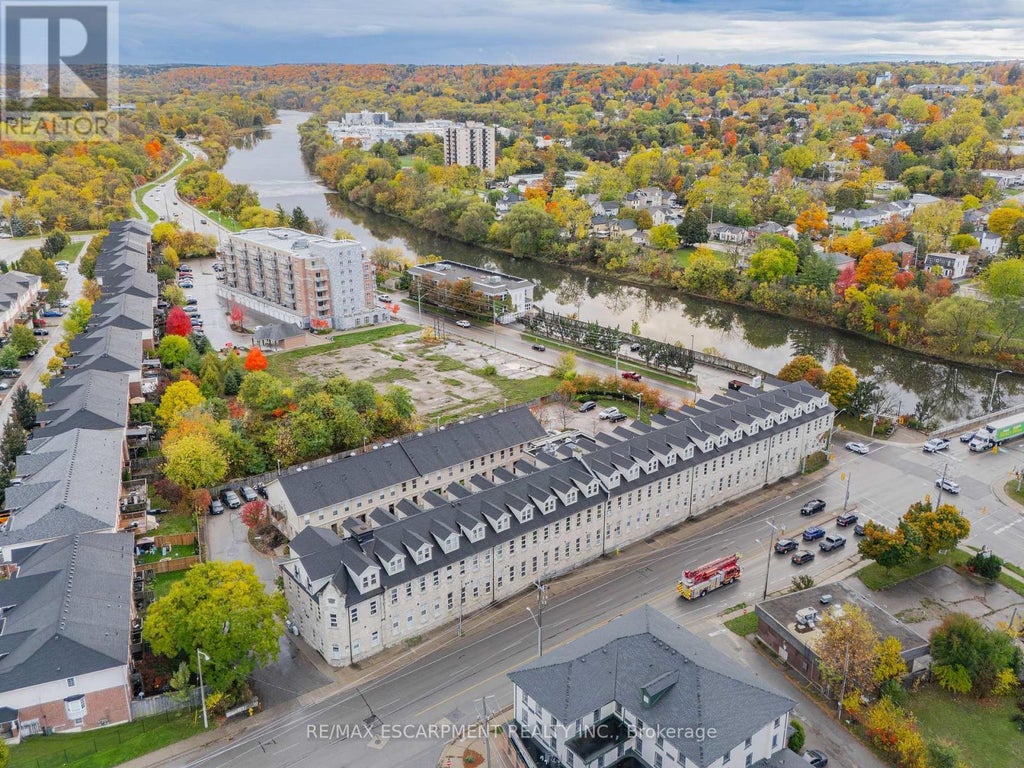 201 - 25 Concession Street, Cambridge