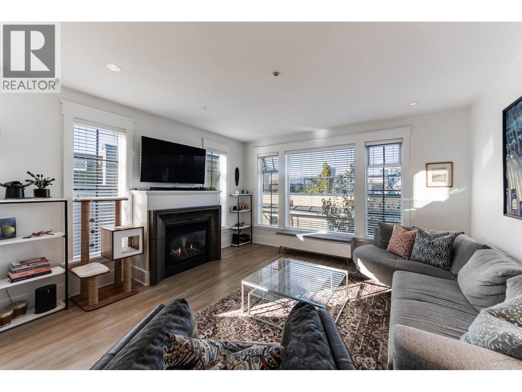 1017 W 8th Avenue, Vancouver