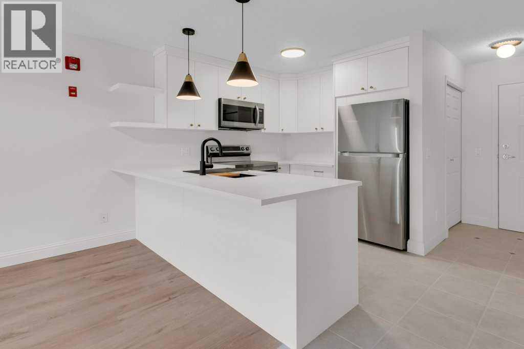 140, 30 Richard Court Sw, Calgary