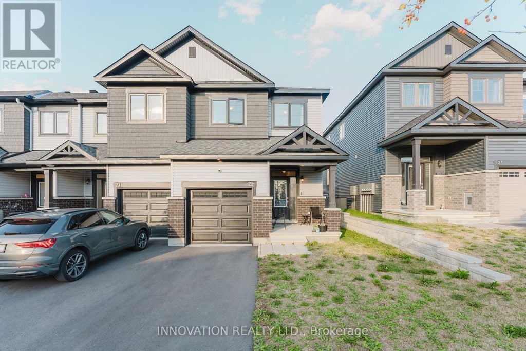 25 Atop Lane, Ottawa