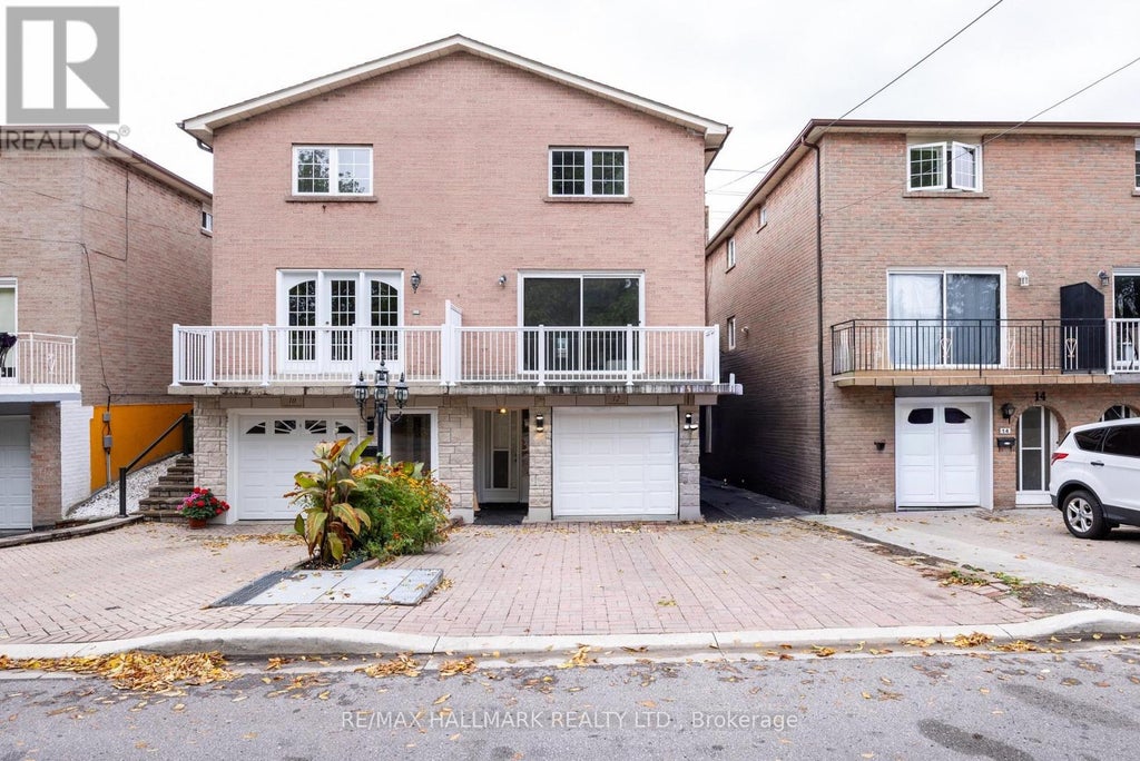 12 Outlook Garden Boulevard, Toronto (rockcliffe-Smythe)