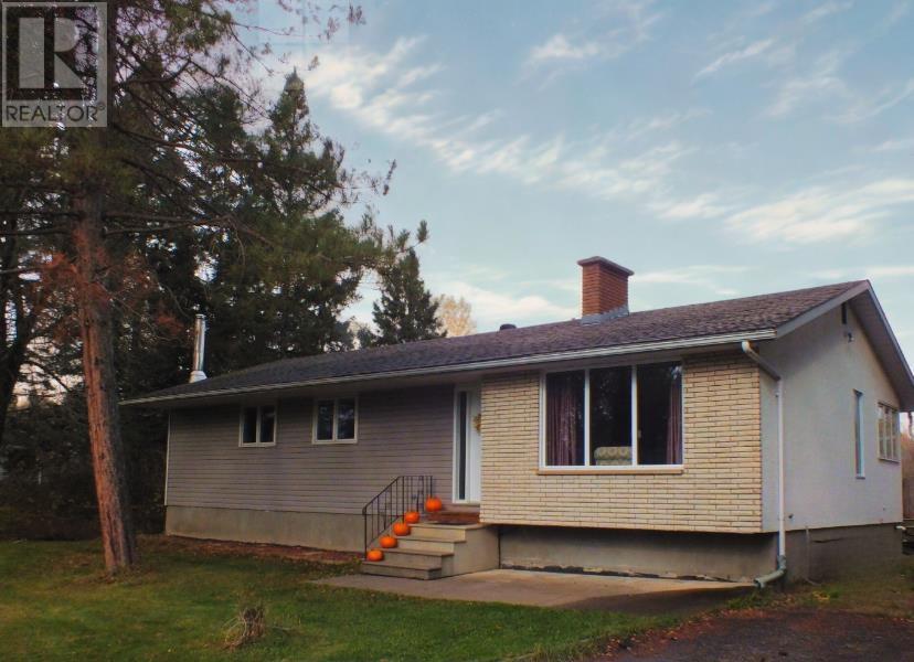 10 Alder Ln, Rosslyn