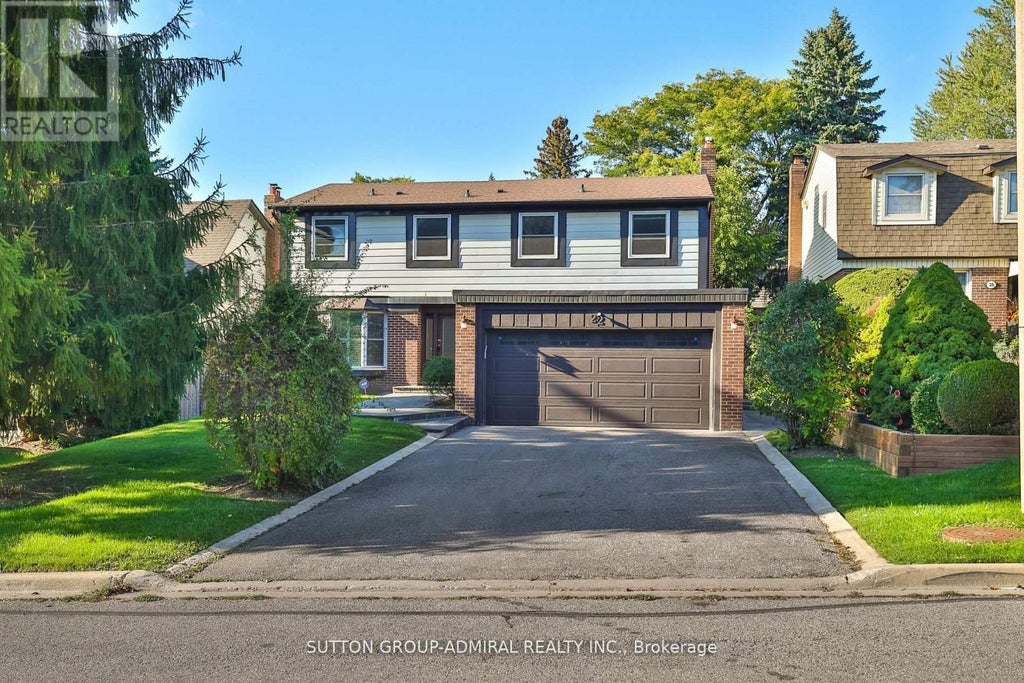 22 Cobblestone Drive, Markham (german Mills)