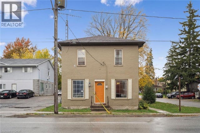 39 Albert Street W, Plattsville