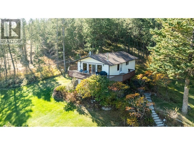 7 Westside Road, Invermere