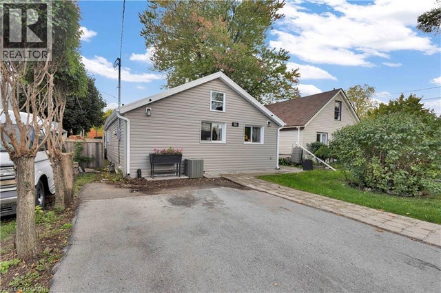 332 Vansitmart Avenue, Hamilton