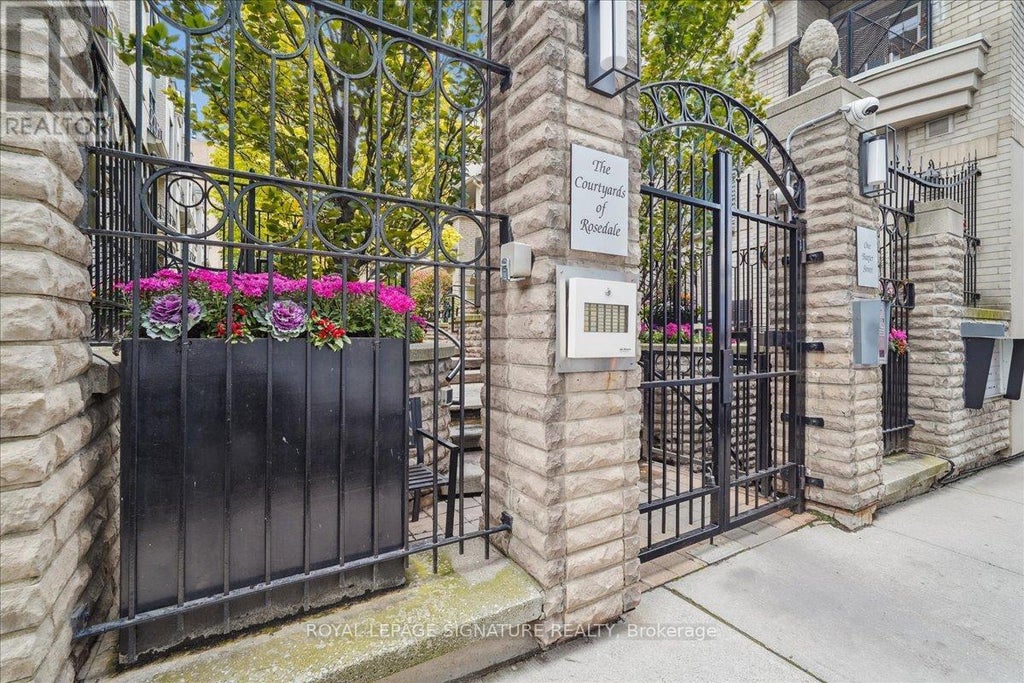 6 - 1 Baxter Street, Toronto (rosedale-Moore Park)