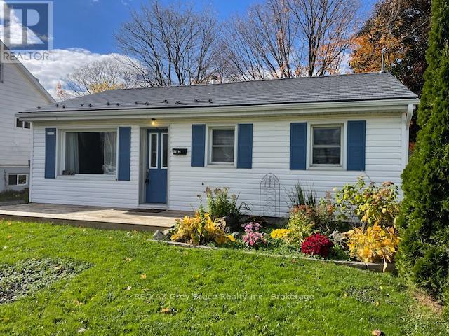 1582 9th Avenue E, Owen Sound