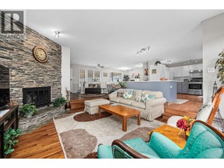 5821 Atkinson Crescent. Peachland, British Columbia