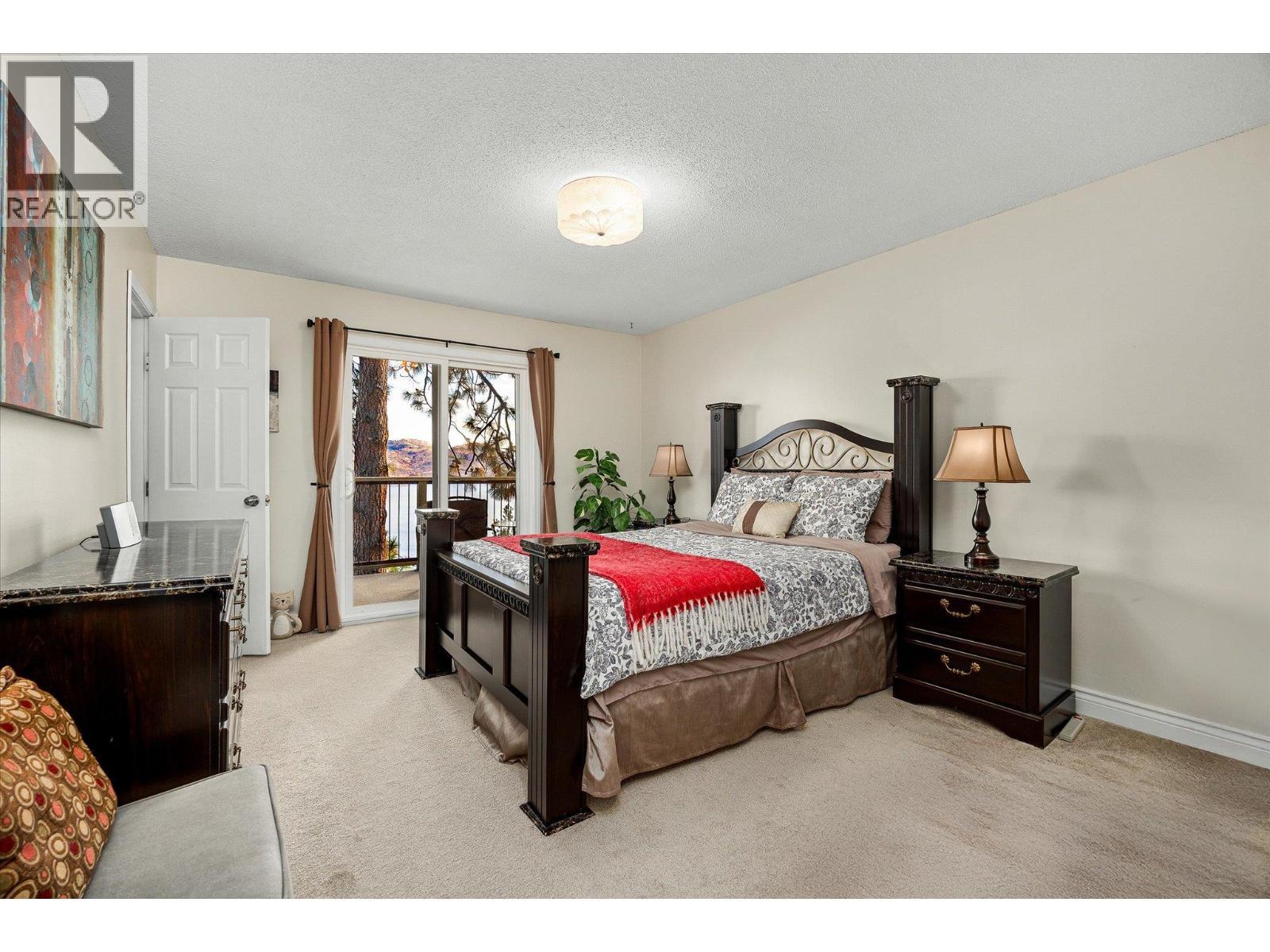 5821 Atkinson Crescent. Peachland, British Columbia