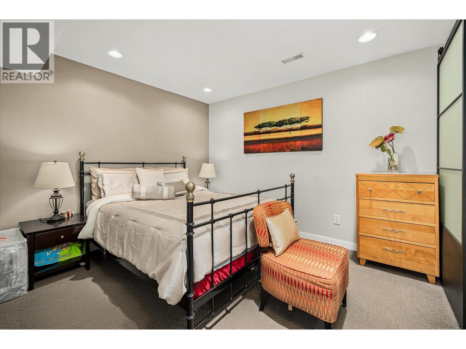 5821 Atkinson Crescent. Peachland, British Columbia