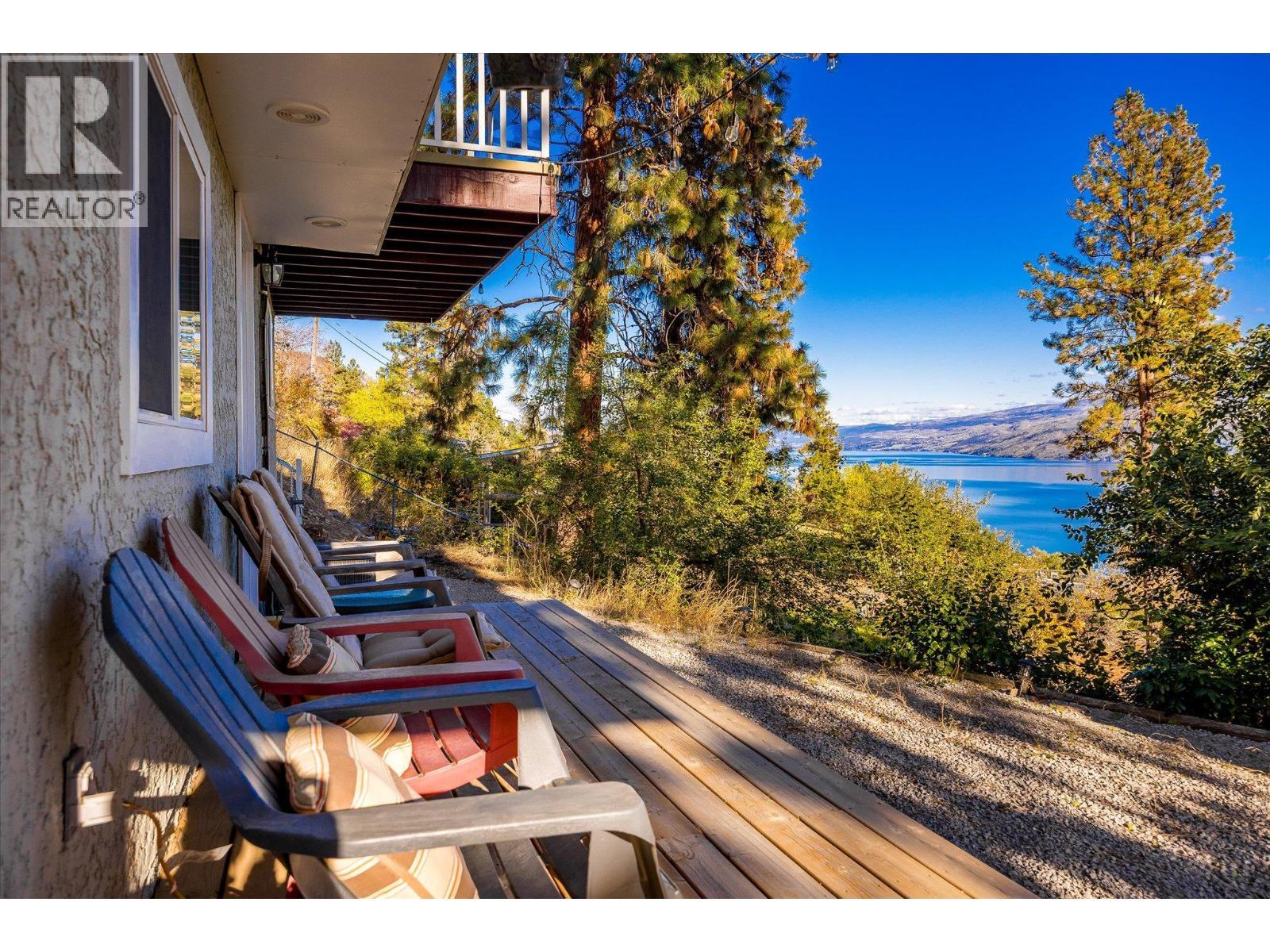 5821 Atkinson Crescent. Peachland, British Columbia